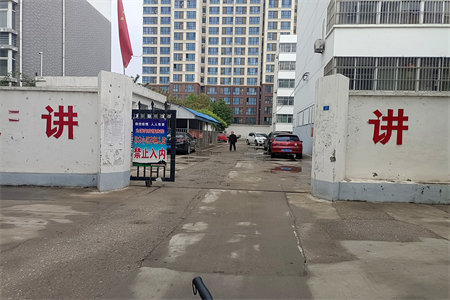 城东电厂小区3室2厅1卫49.8万95m2出售